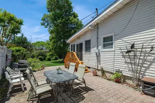 12 Swan Ln, Hauppauge, NY 11788 - Photo 25