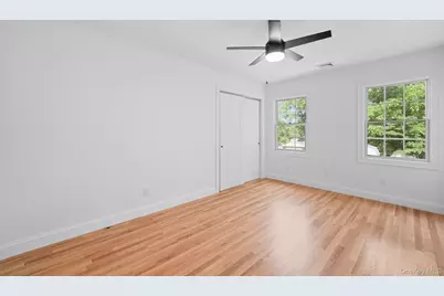 40 Muncey Road, Bay Shore, NY 11706 - Photo 33