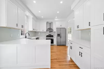 40 Muncey Road, Bay Shore, NY 11706 - Photo 7