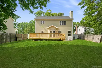40 Muncey Road, Bay Shore, NY 11706 - Photo 21