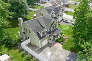 40 Muncey Rd, Bay Shore, NY 11706 - Photo 23