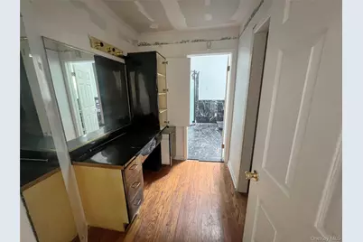 160 S Conger Avenue, Congers, NY 10920 - Photo 5