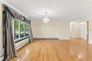 72 Lake End Rd, Merrick, NY 11566 - Photo 19