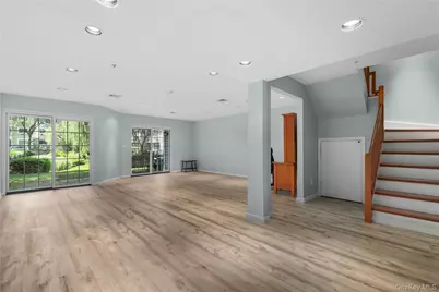 611 Pondside Drive, White Plains, NY 10607 - Photo 19
