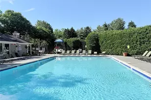 611 Pondside Dr, White Plains, NY 10607 - Photo 27