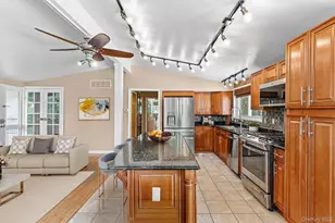 44 White House Rd, White Plains, NY 10607 - Photo 15