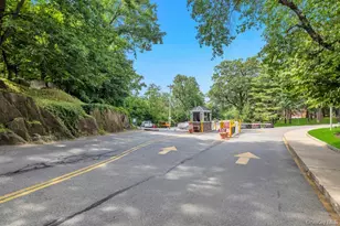 615 Palmer Rd, Yonkers, NY 10701 - Photo 13