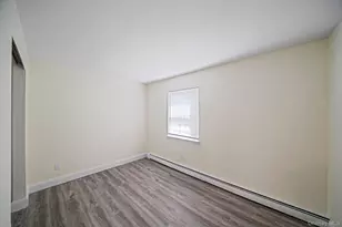 457 Peconic St, Ronkonkoma, NY 11779 - Photo 17