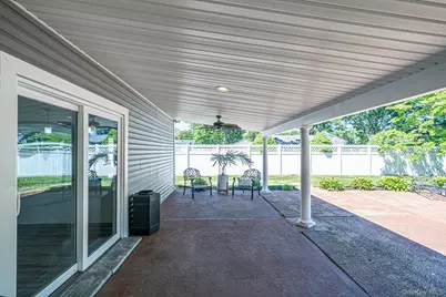 457 Peconic Street, Ronkonkoma, NY 11779 - Photo 23