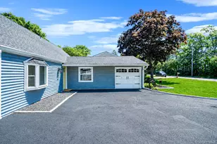 457 Peconic St, Ronkonkoma, NY 11779 - Photo 3