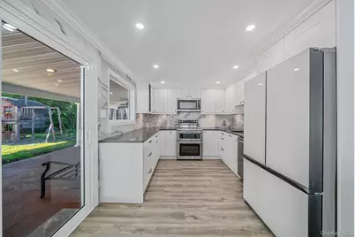 457 Peconic Street, Ronkonkoma, NY 11779 - Photo 7