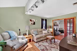 76 Ontario St, Port Jefferson Station, NY 11776 - Photo 3
