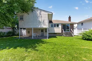 4 Gates Ave, Plainview, NY 11803 - Photo 27