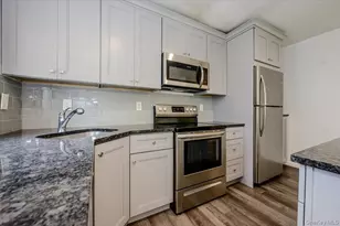 86 Edmore Ln N, West Islip, NY 11795 - Photo 27
