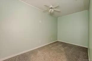 86 Edmore Ln N, West Islip, NY 11795 - Photo 33