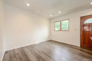 86 Edmore Ln N, West Islip, NY 11795 - Photo 25