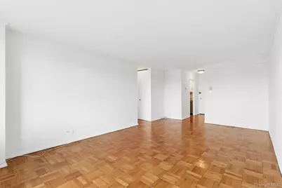 1815 215th Street #6C, Bayside, NY 11360 - Photo 5