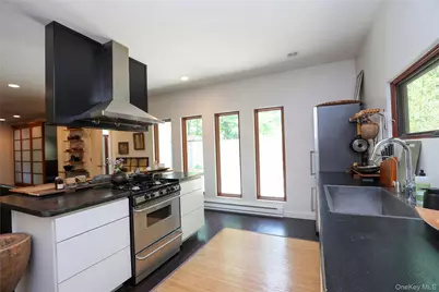 10 Fitzsimmons Lane, Woodstock, NY 12498 - Photo 15