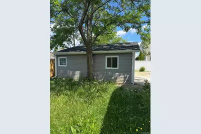 5 Remsen Street, Copiague, NY 11726 - Photo 3