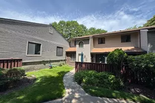 836 Skyline Dr, Coram, NY 11727 - Photo 3