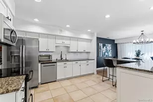 12 Cold Harbour Ln, Woodbury, NY 11797 - Photo 29