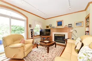 3-28 38th Rd, Douglaston, NY 11363 - Photo 19