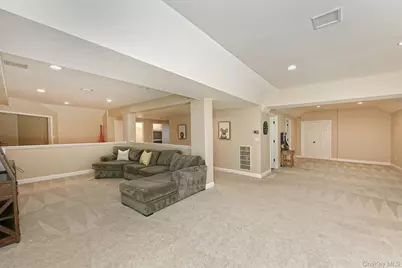 4 Hampton Court, Huntington, NY 11743 - Photo 33