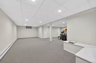 15 Devonshire Dr, White Plains, NY 10605 - Photo 31