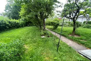 143-45 14th Ave, Whitestone, NY 11357 - Photo 3