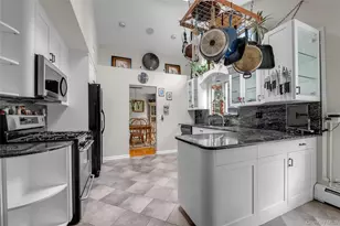 87 Teed St, South Huntington, NY 11746 - Photo 11