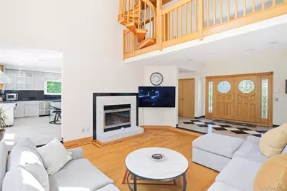 4 Old House Lane, Chappaqua, NY 10514 - Photo 5