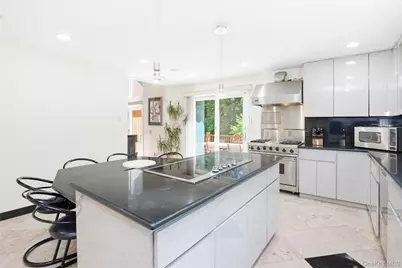 4 Old House Lane, Chappaqua, NY 10514 - Photo 13
