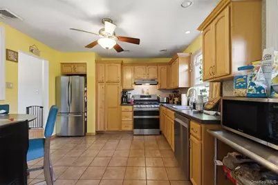 55 Carolina Drive, New City, NY 10956 - Photo 5