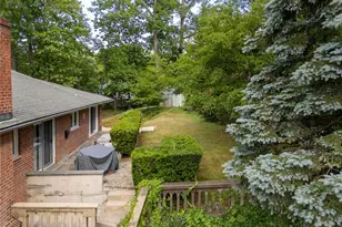 1341 Pelhamdale Ave, Pelham, NY 10803 - Photo 23