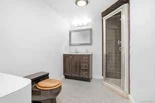 12 Hearthstone Cir, Scarsdale, NY 10583 - Photo 27