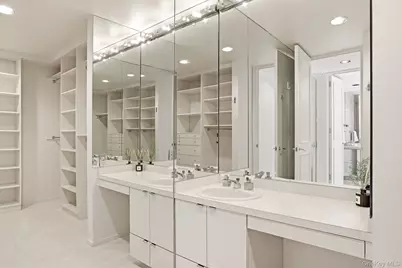 12 Hearthstone Circle, Scarsdale, NY 10583 - Photo 19