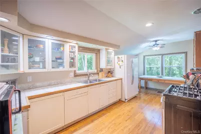 138 Ohioville Road S, New Paltz, NY 12561 - Photo 17