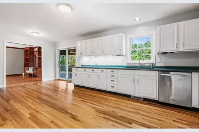 635 Milltown Road, Brewster, NY 10509 - Photo 7