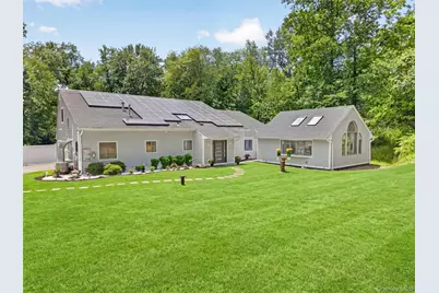 194 S Mountain Road, New City, NY 10956 - Photo 3