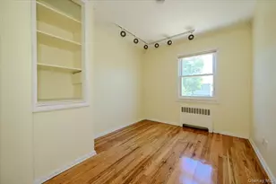 567 Oxford Rd, Cedarhurst, NY 11516 - Photo 11