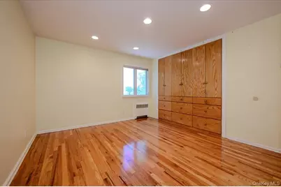 567 Oxford Road, Cedarhurst, NY 11516 - Photo 9