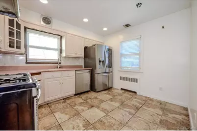 567 Oxford Road, Cedarhurst, NY 11516 - Photo 7