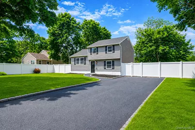 610 Americus Avenue, Patchogue, NY 11772 - Photo 3