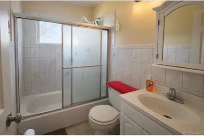 1327 Brooklyn Boulevard, Bay Shore, NY 11706 - Photo 11