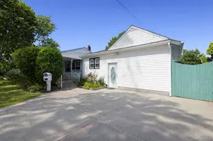 1327 Brooklyn Blvd, Bay Shore, NY 11706 - Photo 27