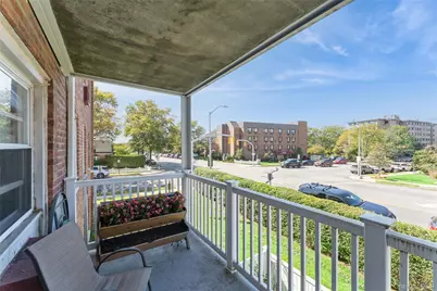 61 Maine Avenue #D14, Rockville Centre, NY 11570 - Photo 15