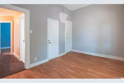 11205 103rd Avenue, Richmond Hill, NY 11419 - Photo 17