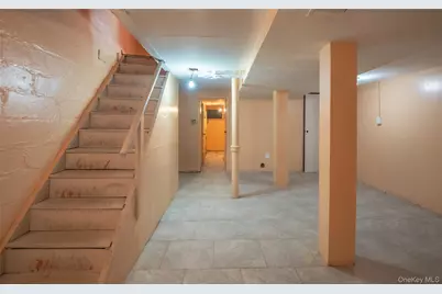11205 103rd Avenue, Richmond Hill, NY 11419 - Photo 25