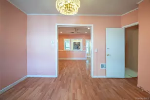 112-05 103rd Ave, Richmond Hill, NY 11419 - Photo 11