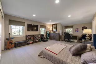 4 September Ln, Glen Cove, NY 11542 - Photo 19